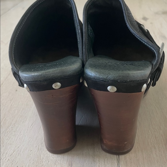 Ugg Natalee Clog - Picture 4 of 8